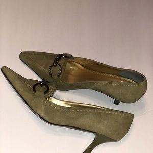 BCBG Lt. Green Suede Heels (never worn)